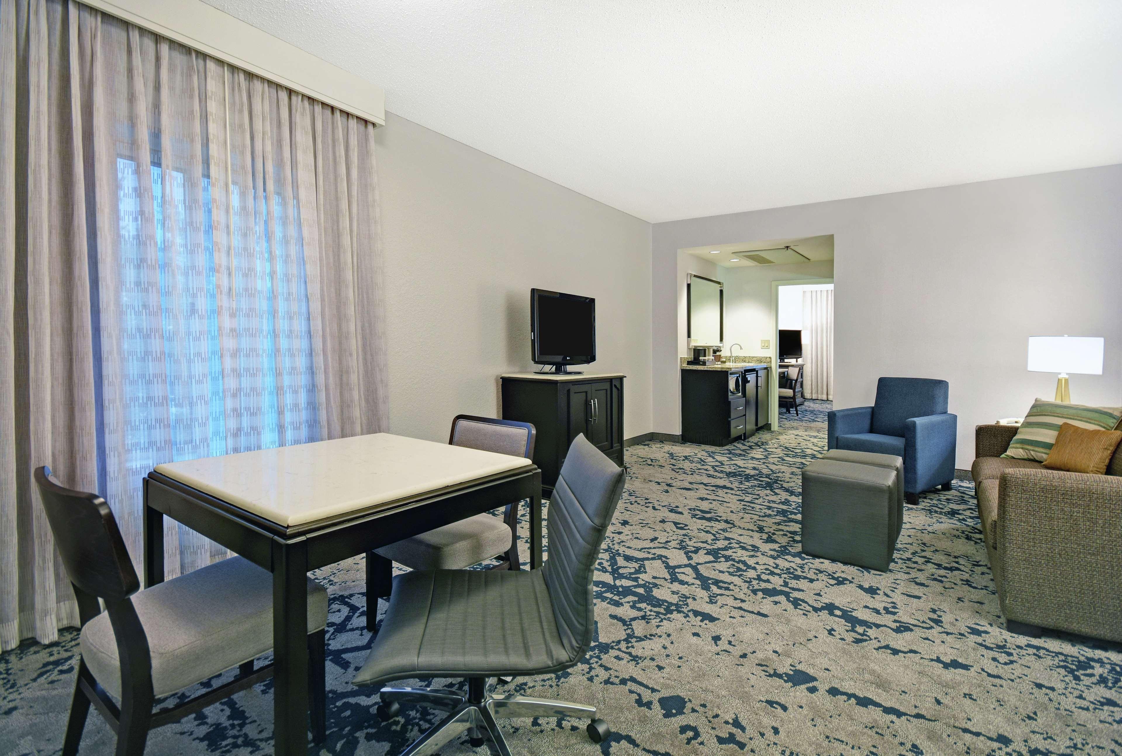 Embassy Suites Charleston Esterno foto