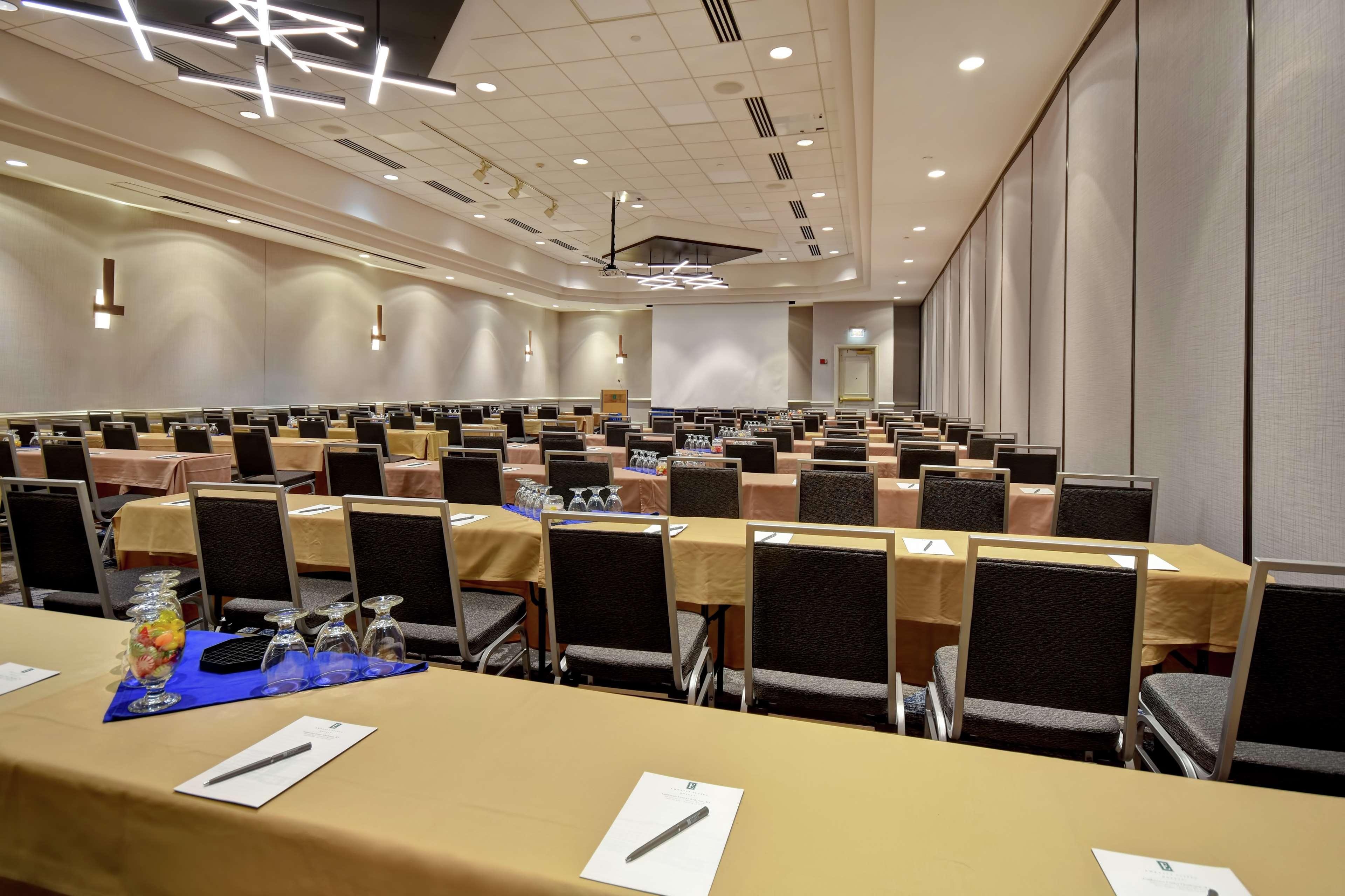 Embassy Suites Charleston Esterno foto
