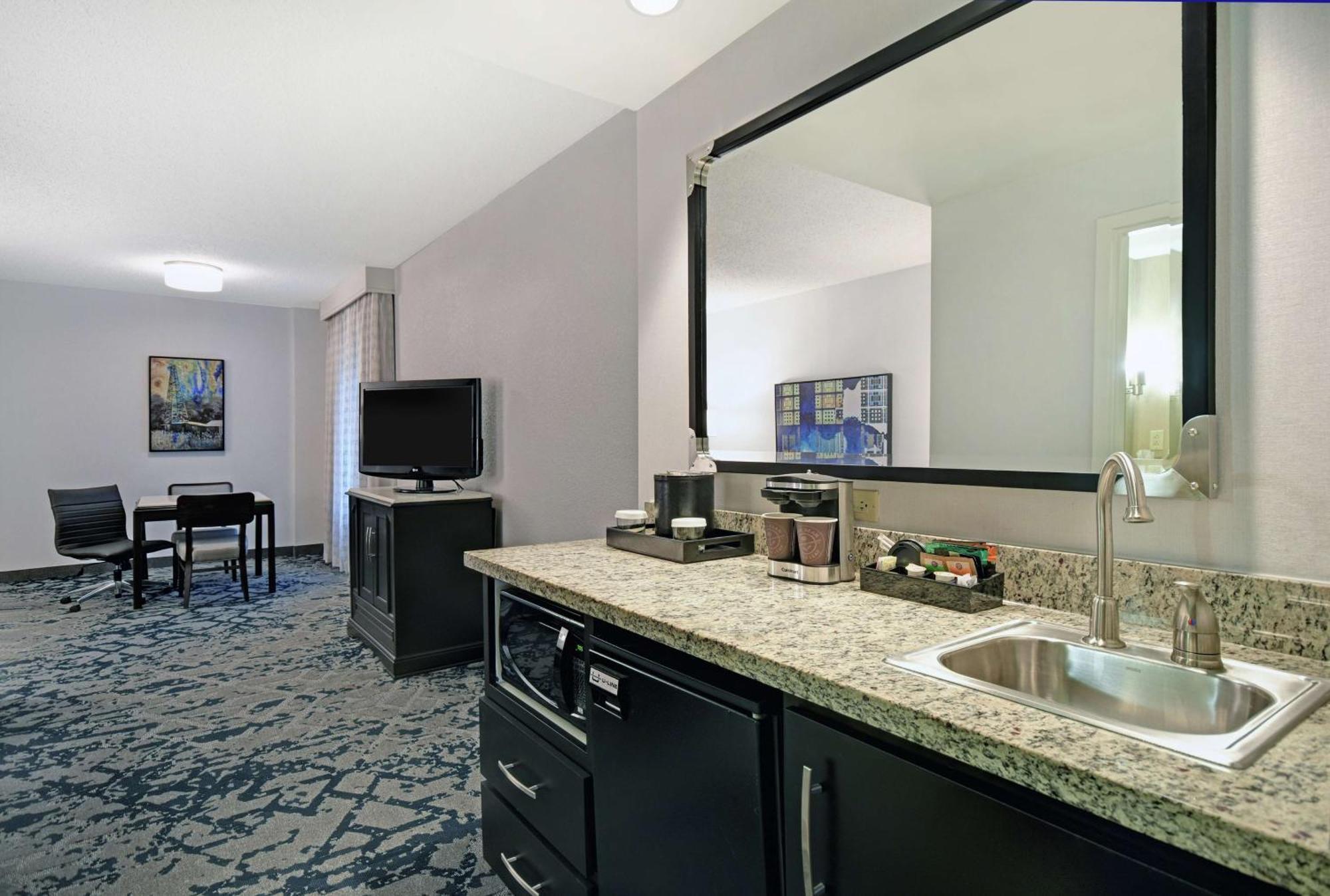 Embassy Suites Charleston Esterno foto