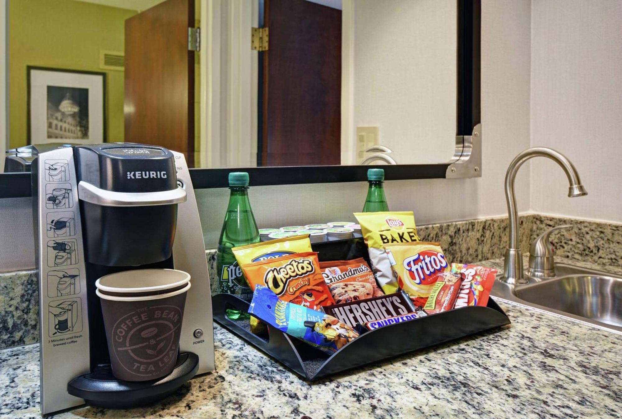 Embassy Suites Charleston Esterno foto