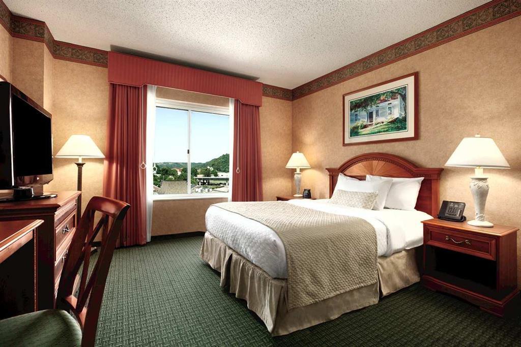 Embassy Suites Charleston Camera foto